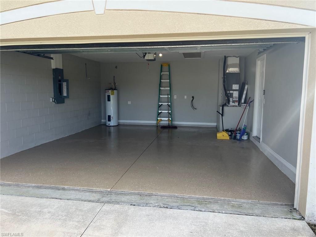 4015 6th St Sw, Lehigh Acres, FL 33976 Photo