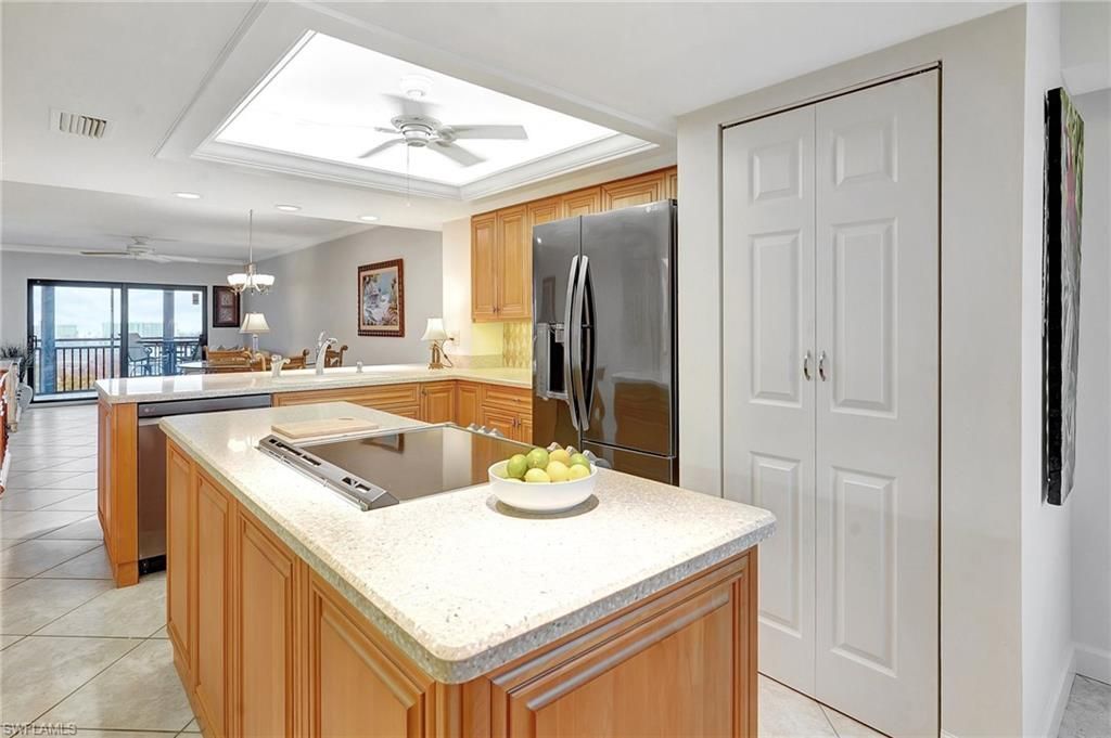 4263 Bay Beach Ln, Unit 714, Fort Myers Beach, FL 33931 Photo