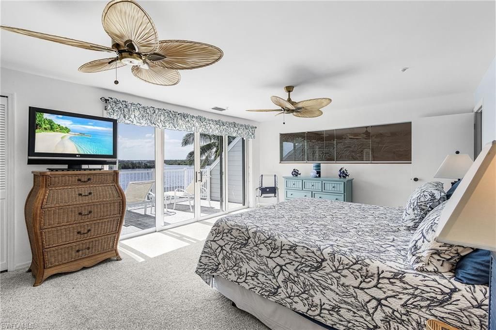 3681 San Carlos Dr, Saint James City, FL 33956 Photo