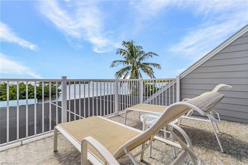 3681 San Carlos Dr, Saint James City, FL 33956 Photo