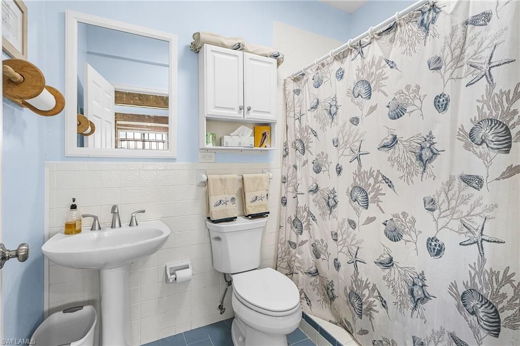 3681 San Carlos Dr, Saint James City, FL 33956 Photo