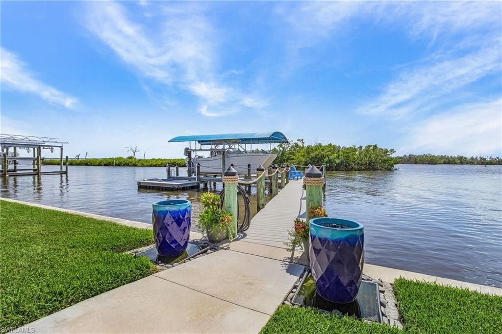 3681 San Carlos Dr, Saint James City, FL 33956 Photo