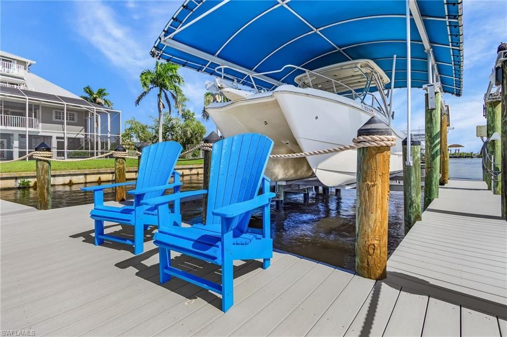 3681 San Carlos Dr, Saint James City, FL 33956 Photo