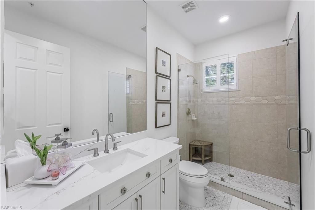 2630 Bolero Dr, Unit 2-2, Naples, FL 34109 Photo