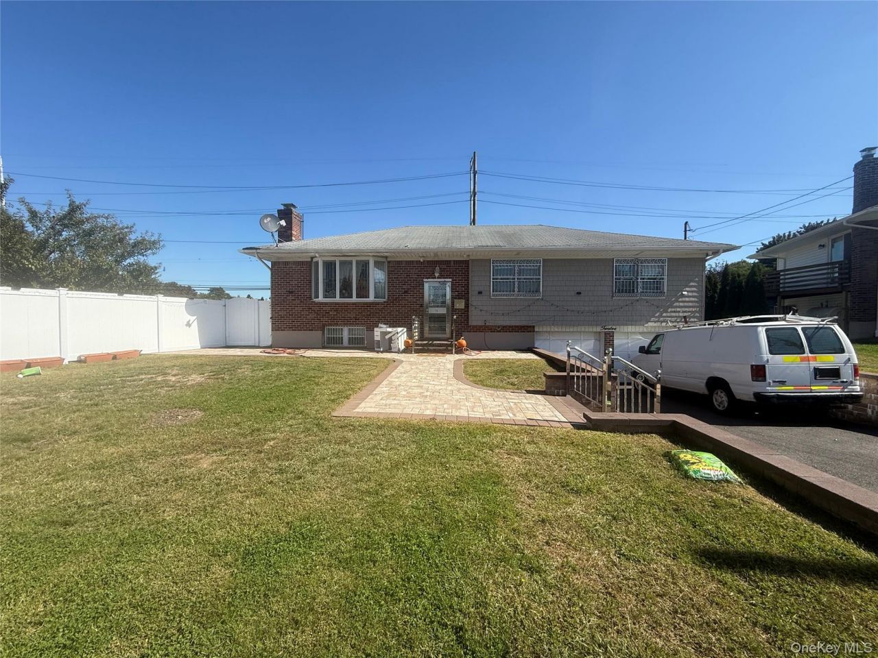 12 Hilton Court Hicksville, NY 11801