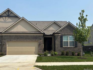 813 Kelpie Drive, Pittsfield Twp, MI 48108