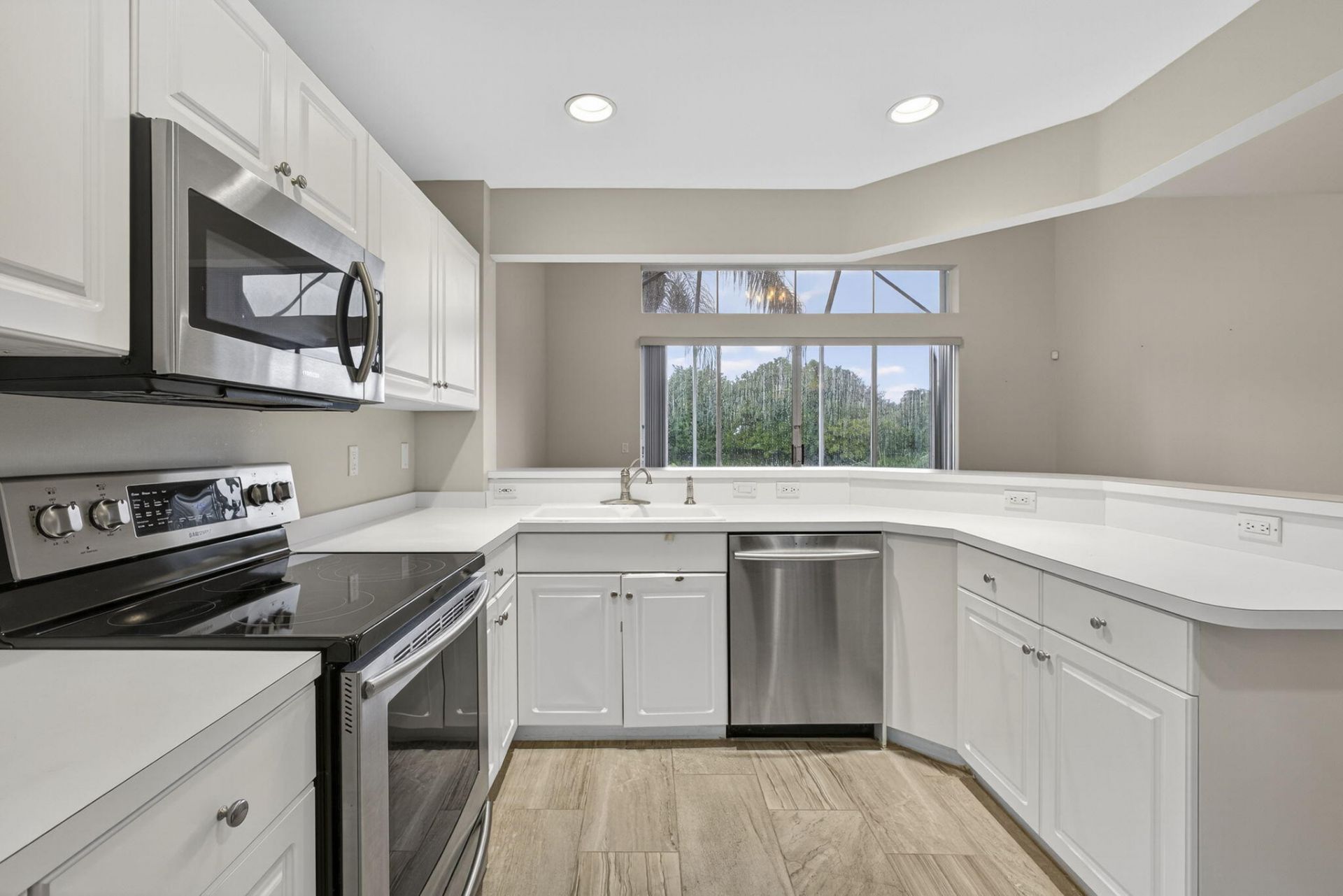 10129 N Military Trail, Palm Beach Gardens, FL 33410 Photo