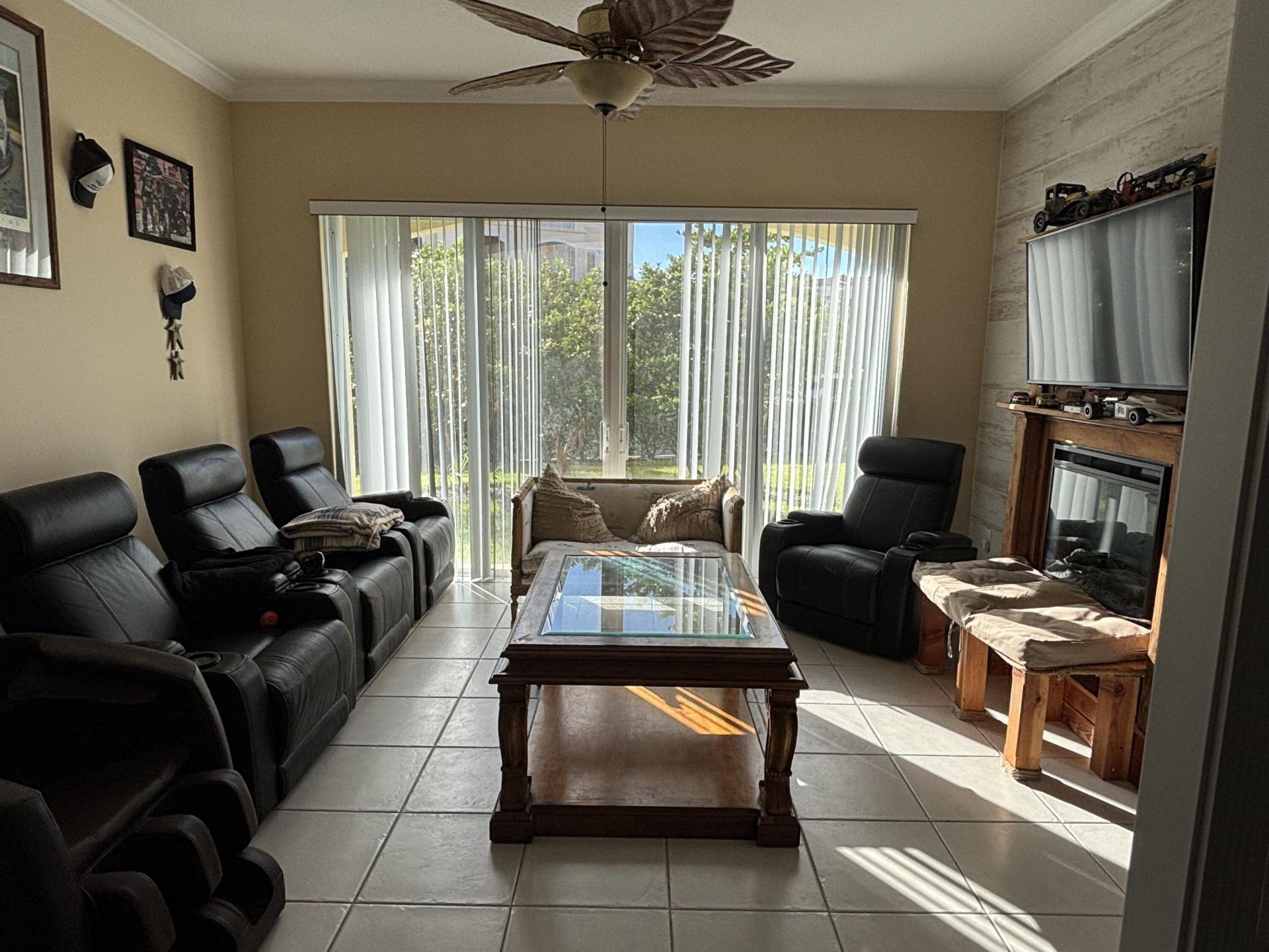 37 Harbour Isle Drive E, Unit 101, Fort Pierce, FL 34949 Photo