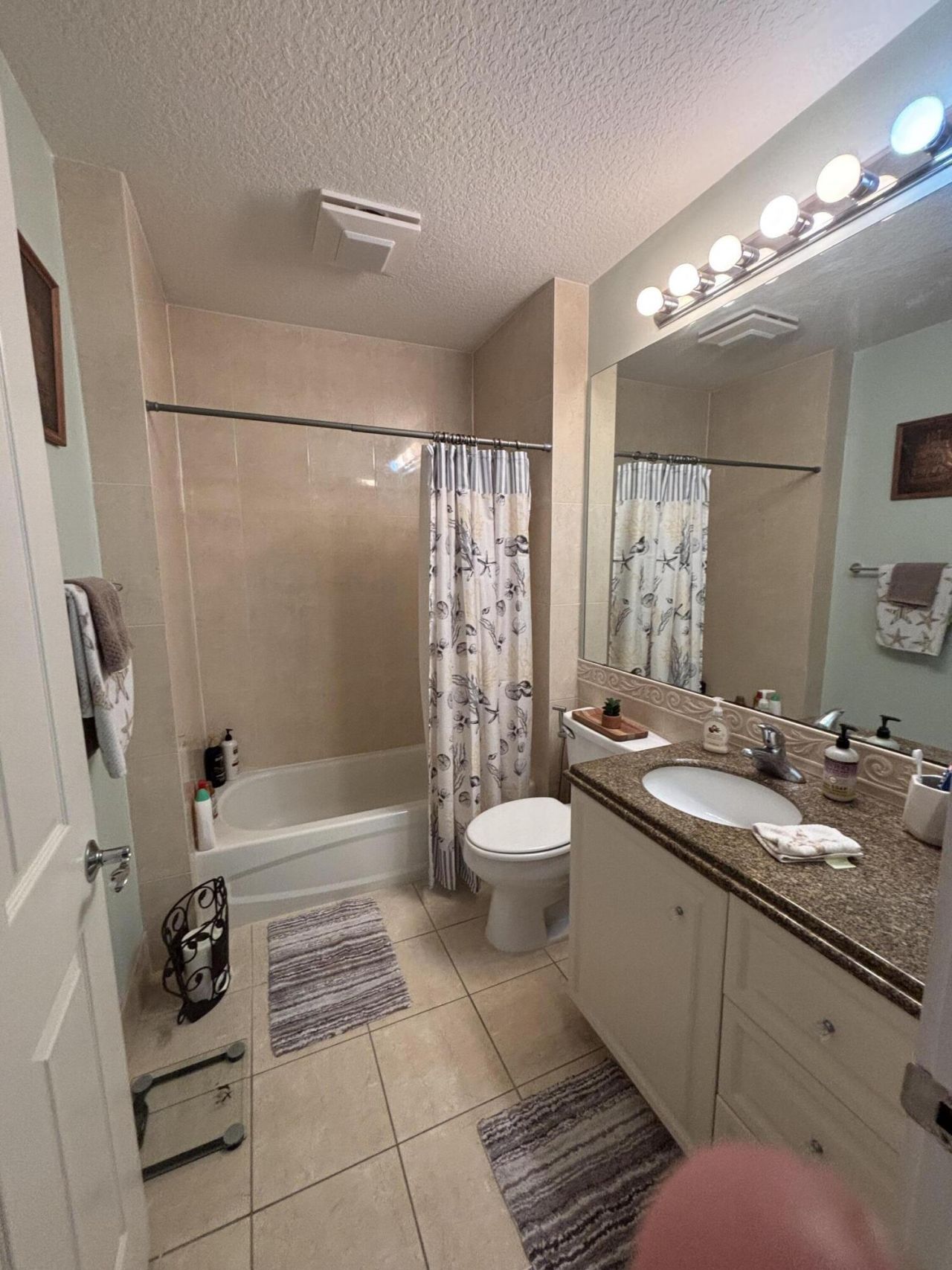 37 Harbour Isle Drive E, Unit 101, Fort Pierce, FL 34949 Photo