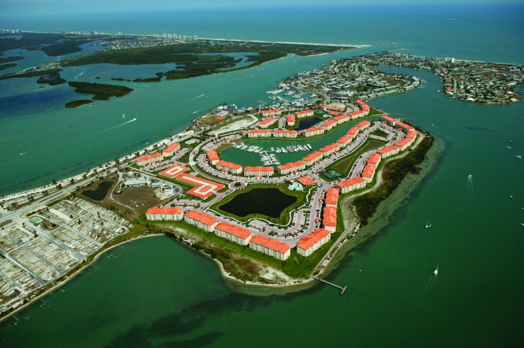 37 Harbour Isle Drive E, Unit 101, Fort Pierce, FL 34949 Photo