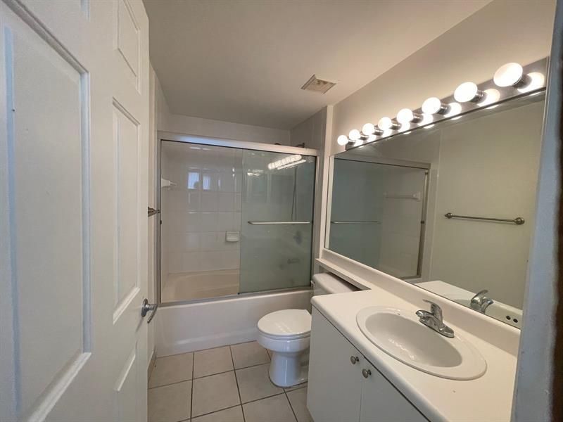 8010 N Nob Hill Road, Unit 205, Tamarac, FL 33321 Photo