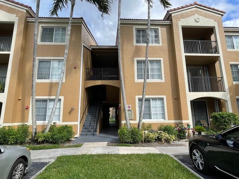 8010 N Nob Hill Road, Unit 205, Tamarac, FL 33321 Photo