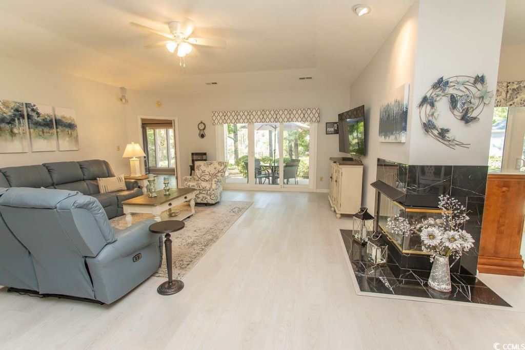 1802 Spinnaker Dr. Photo 17