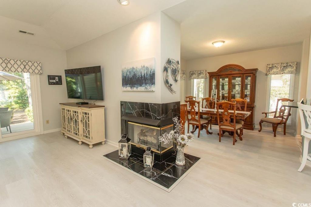 1802 Spinnaker Dr. Photo 18