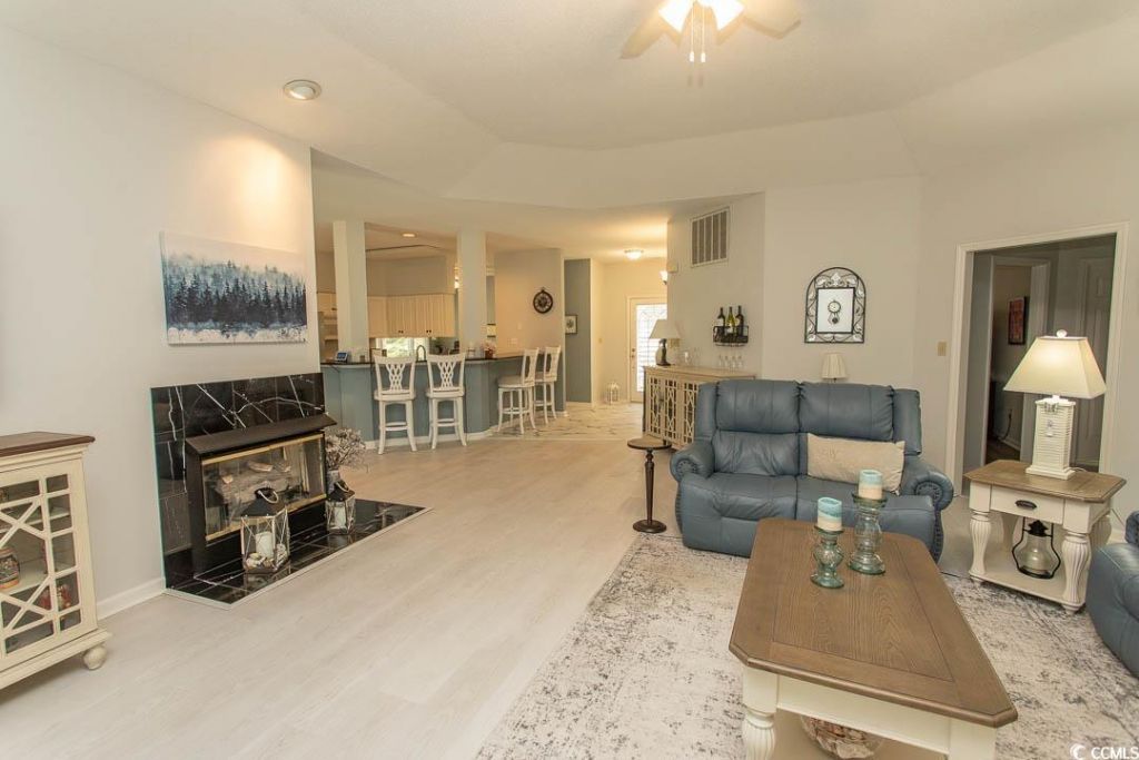 1802 Spinnaker Dr. Photo 21