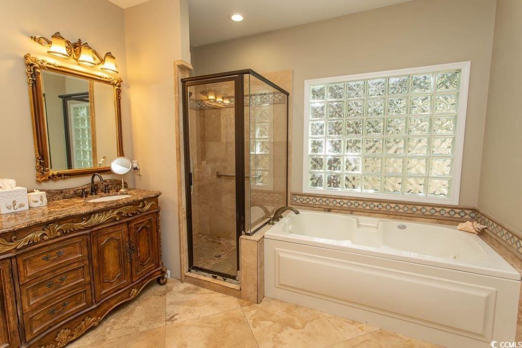 1802 Spinnaker Dr. Photo 28