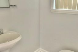 105 S Merriman Rd. photo 4