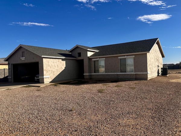 8175 W SWANSEA Drive, Arizona City, AZ 85123