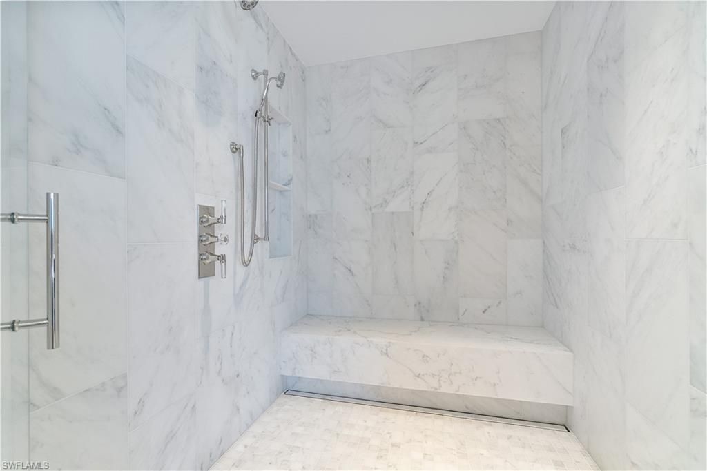 4021 Gulf Shore Blvd N, Unit 14, Naples, FL 34103 Photo