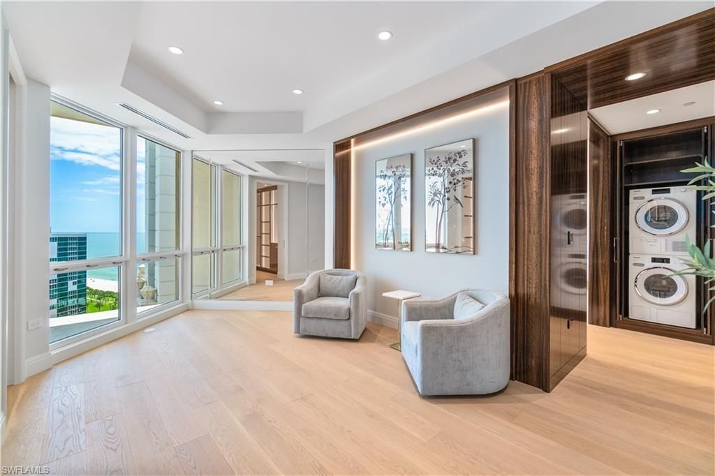 4021 Gulf Shore Blvd N, Unit 14, Naples, FL 34103 Photo