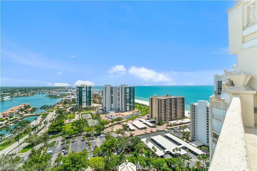 4021 Gulf Shore Blvd N, Unit 14, Naples, FL 34103 Photo