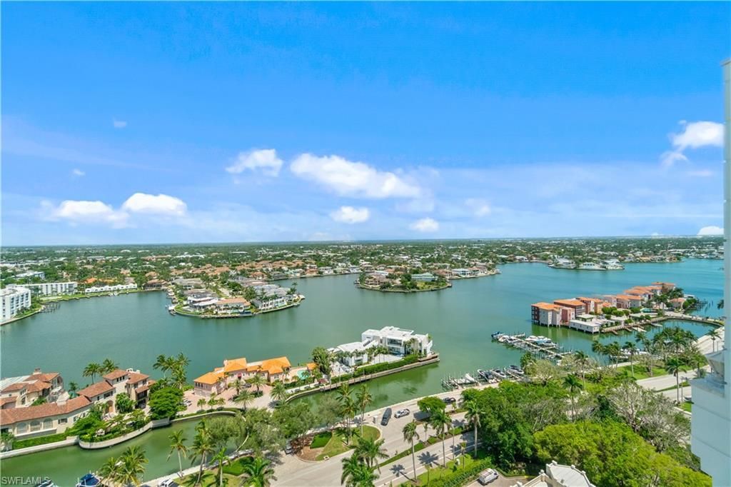 4021 Gulf Shore Blvd N, Unit 14, Naples, FL 34103 Photo