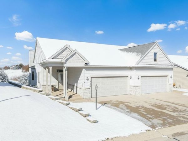 2535 Superior Lane NW, Rochester, MN 55901
