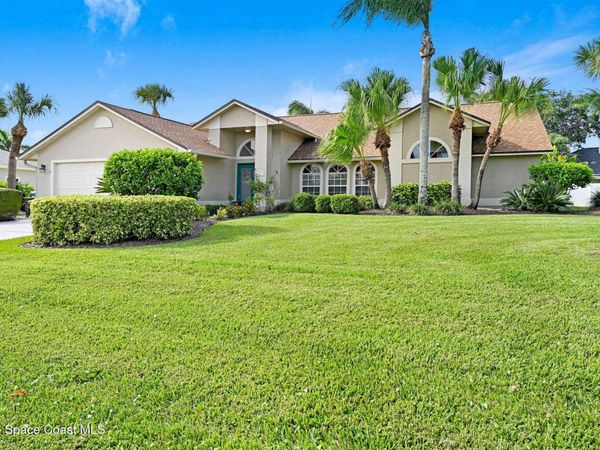 560 Spring Lake Drive, Melbourne, FL 32940