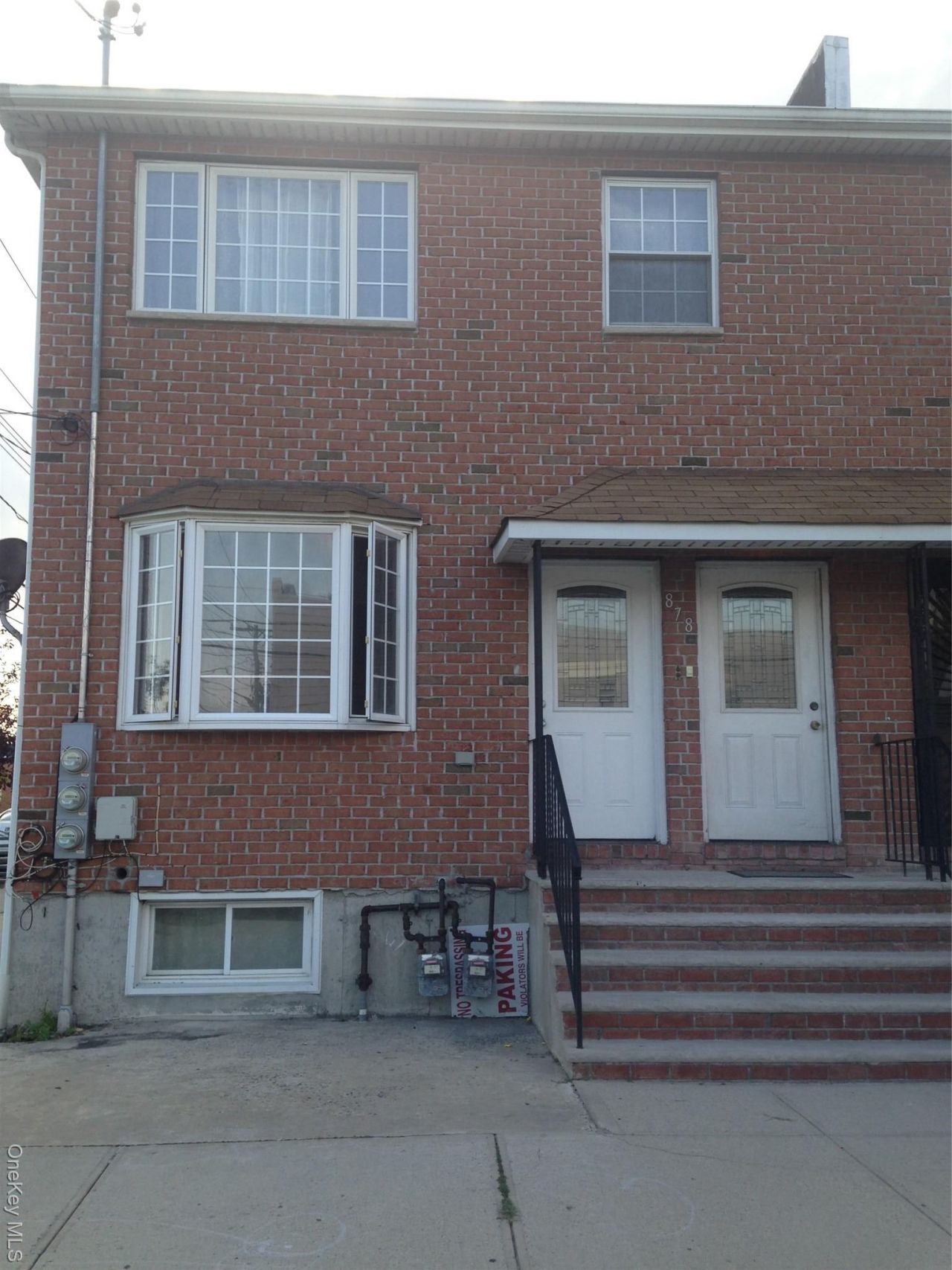 878 Euclid Avenue, Brooklyn, NY 11208 Main Photo