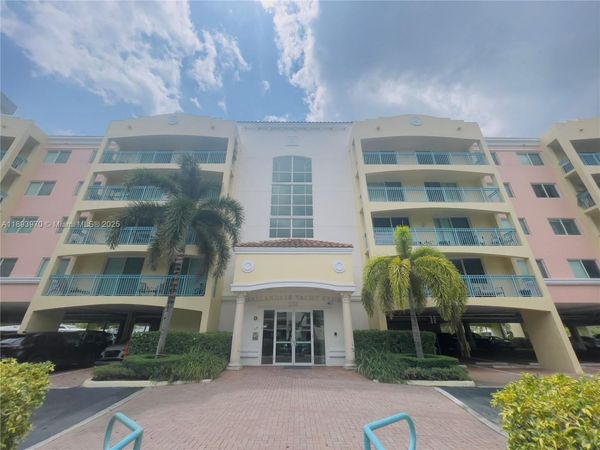 201 Golden Isles Dr, Unit 510, Hallandale Beach, FL 33009