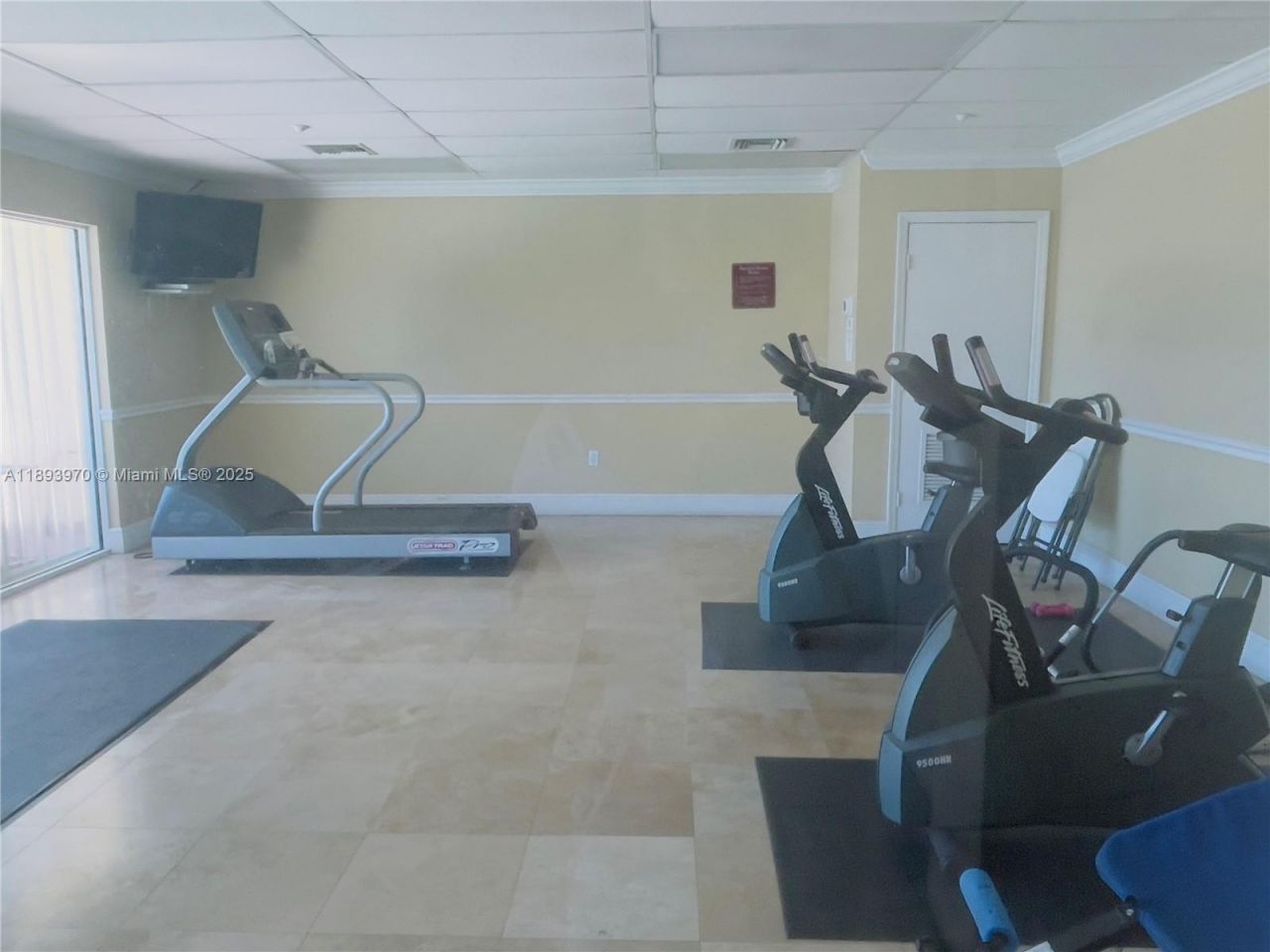 201 Golden Isles Dr, Unit 510, Hallandale Beach, FL 33009 Photo