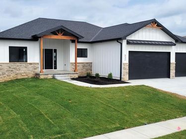 532 N 107th Street, Lincoln, NE 68527