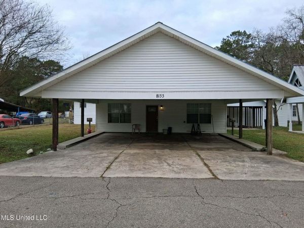 8133 Leake Street, Bay Saint Louis, MS 39520