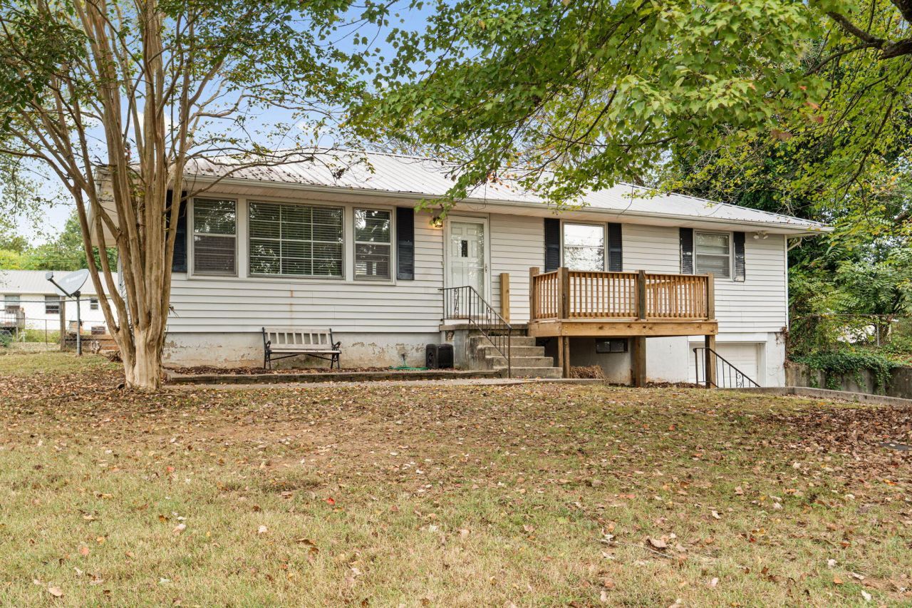 110 Fairhill Avenue, Calhoun, TN 37309 Main Photo