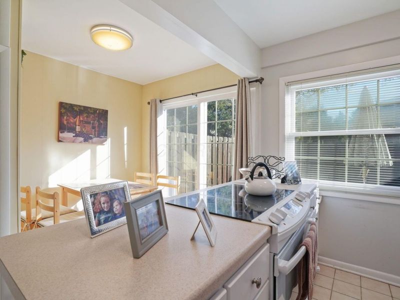 1594 Lafayette Drive, Columbus, OH 43220 Photo 10