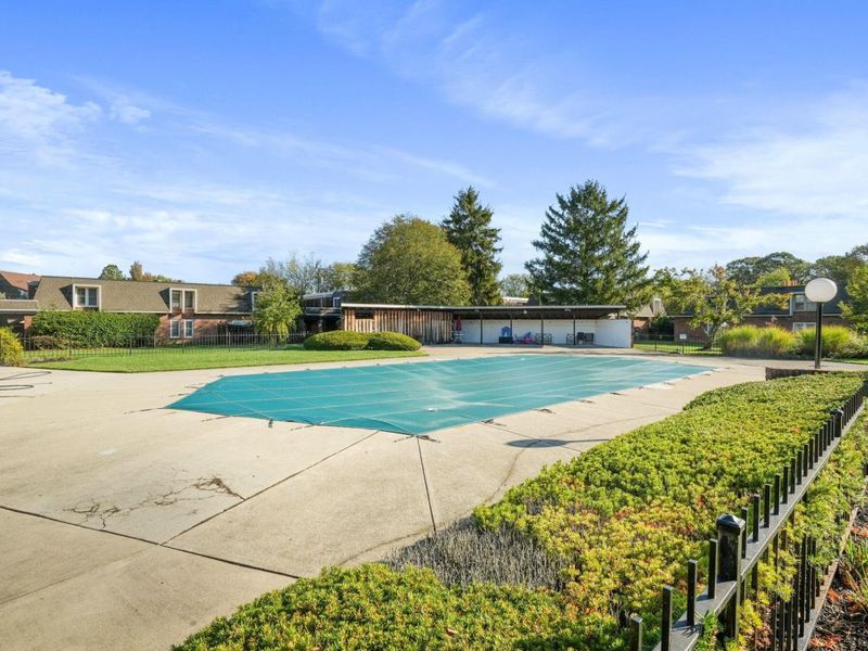 1594 Lafayette Drive, Columbus, OH 43220 Photo 23