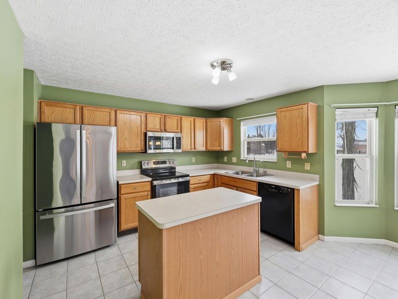 451 Bent Tree Drive, Marysville, OH 43040 Photo 9