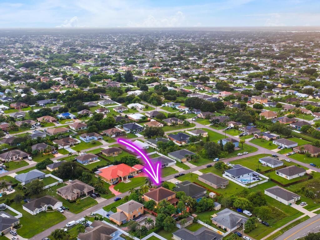 565 SW Halden Avenue, Port Saint Lucie, FL 34953 Photo