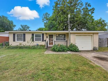3130 Healey Drive, Dallas, TX 75228