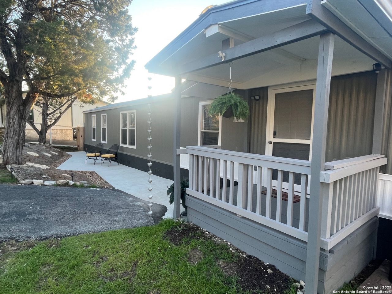 805 Lakeview Loop, Canyon Lake, TX 78133 Main Photo