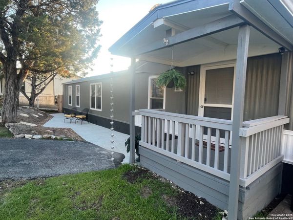 805 Lakeview Loop, Canyon Lake, TX 78133