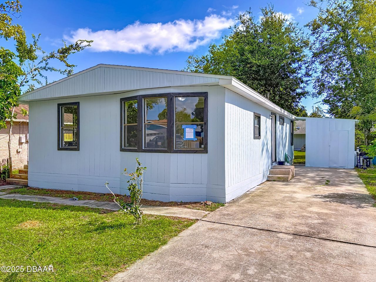 1585 Tuscaloosa Avenue Holly Hill, FL 32117