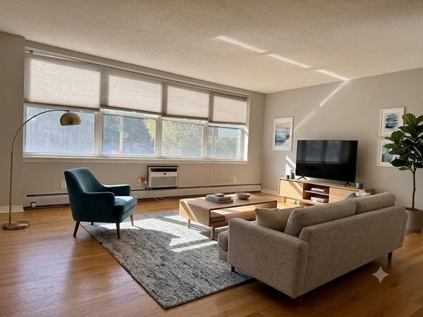 3150 Excelsior Boulevard, Unit 211, Minneapolis, MN 55416