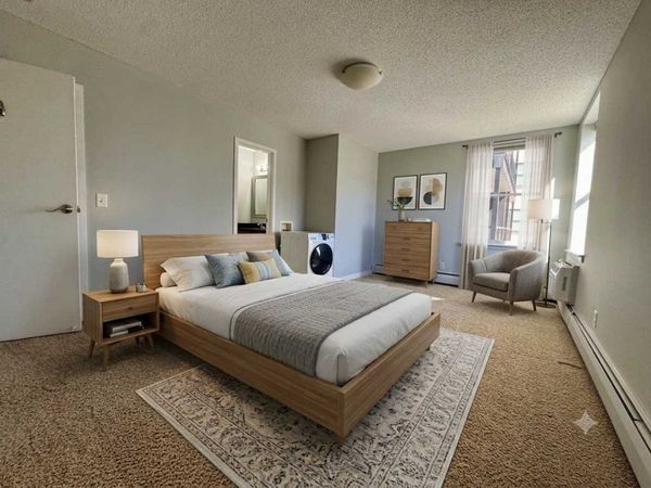 3150 Excelsior Boulevard, Unit 211, Minneapolis, MN 55416