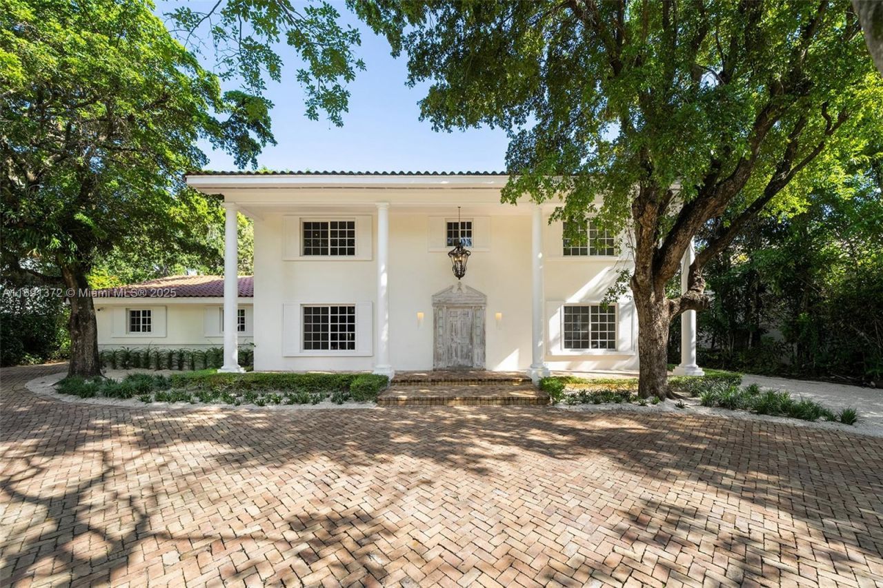 575 Bay Point Rd, Miami, FL 33137 Photo