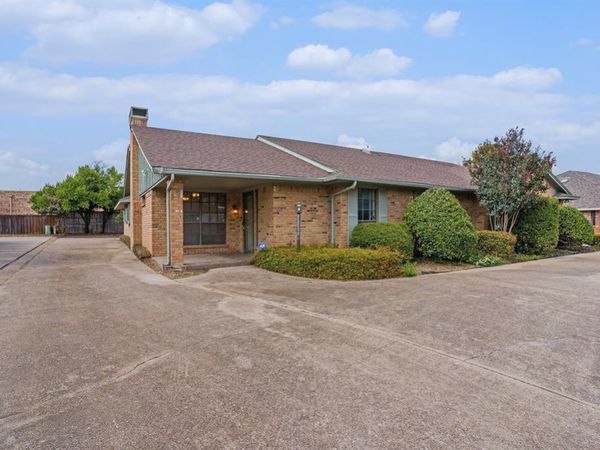 5118 Ledgestone Drive, Fort Worth, TX 76132