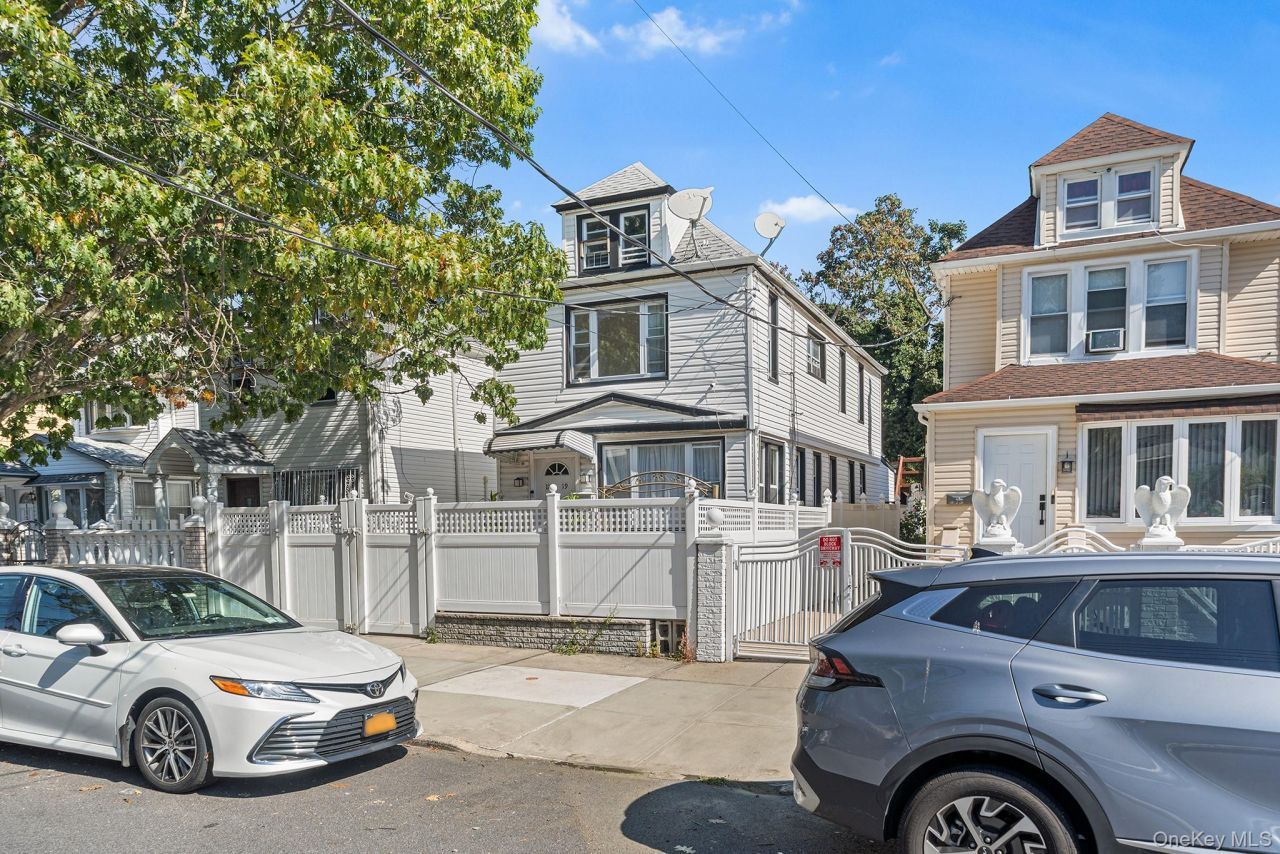 11519 123rd Street, South Ozone Park, NY 11420 Main Photo