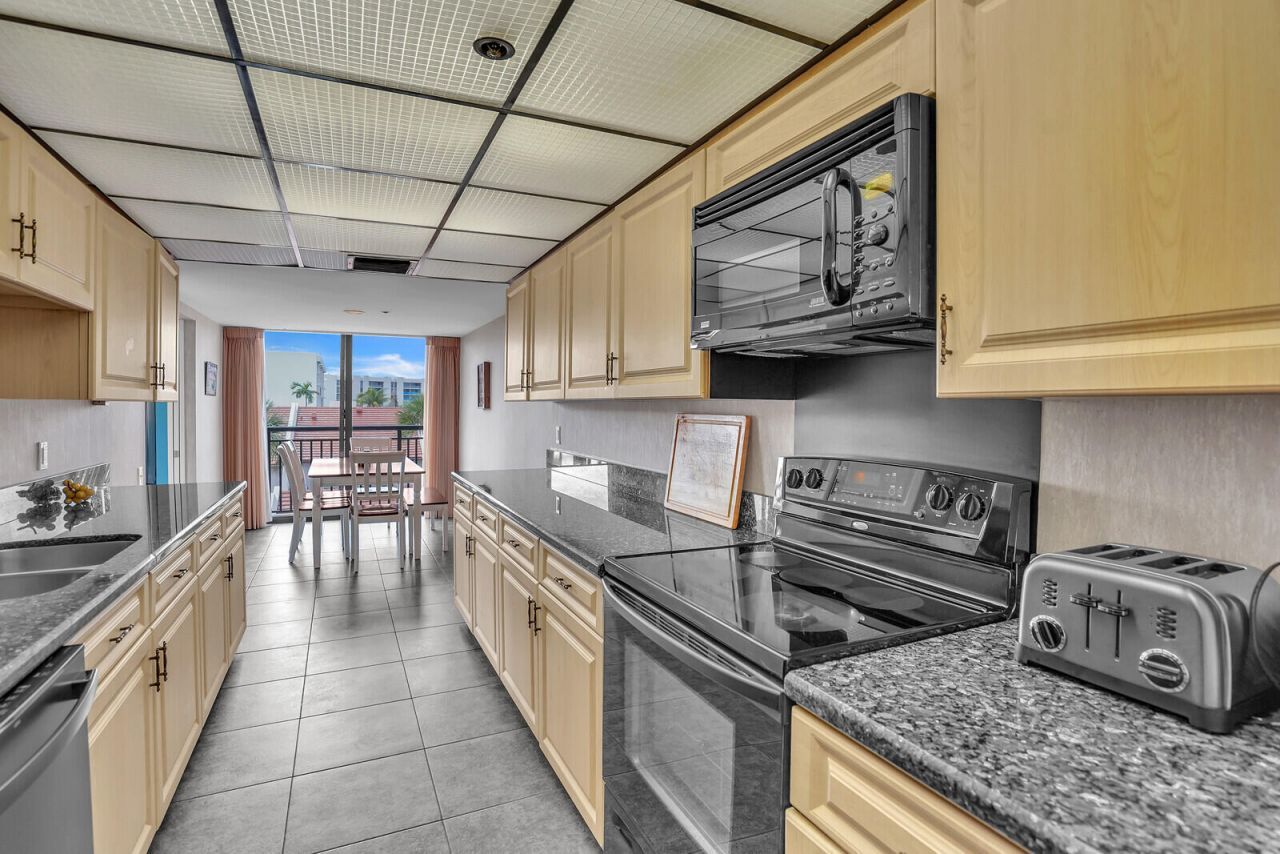 2667 N Ocean Boulevard, Unit I-312, Boca Raton, FL 33431 Photo