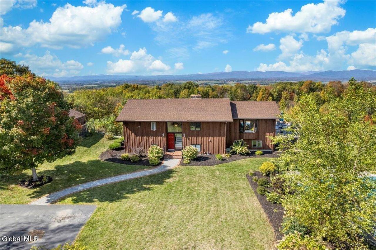 109 Gilchrist Hill Road, Hartford, NY 12838 Main Photo