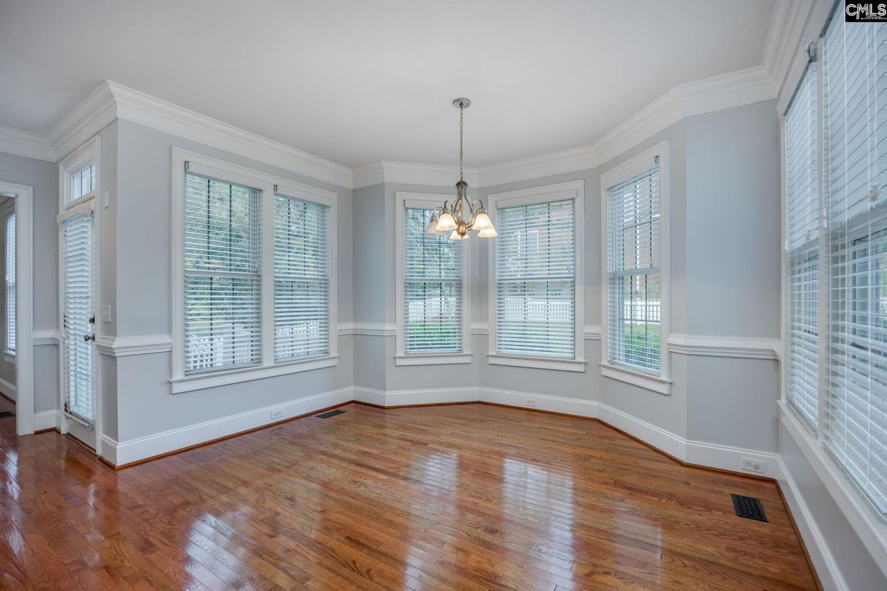 200 Longfield Lane Photo 14